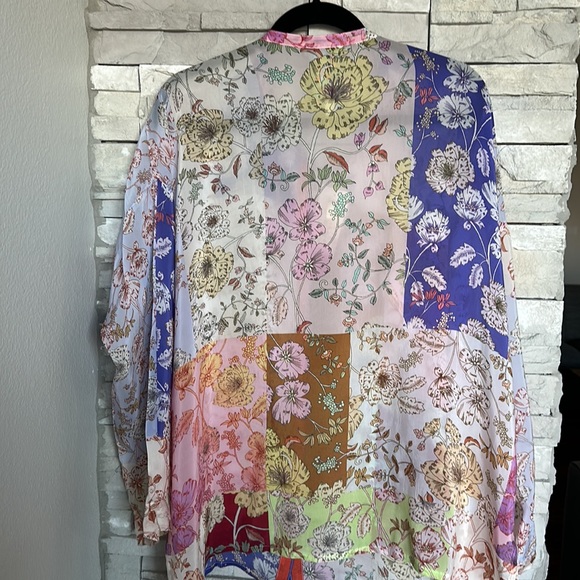 Johnny Was Cosmo Lauren Button-Down Shirt - Picture 3 of 11